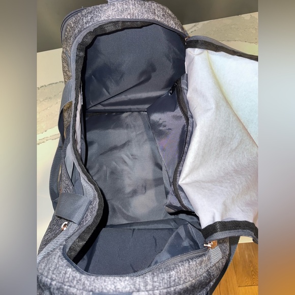 Adidas Duffel Bag - Picture 5 of 6